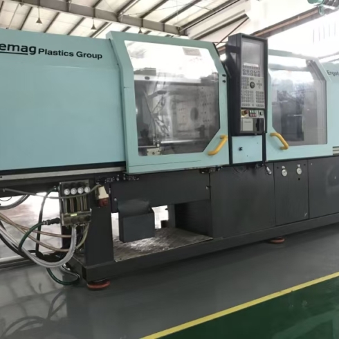 Demag Ergotech-100-200 injection machine